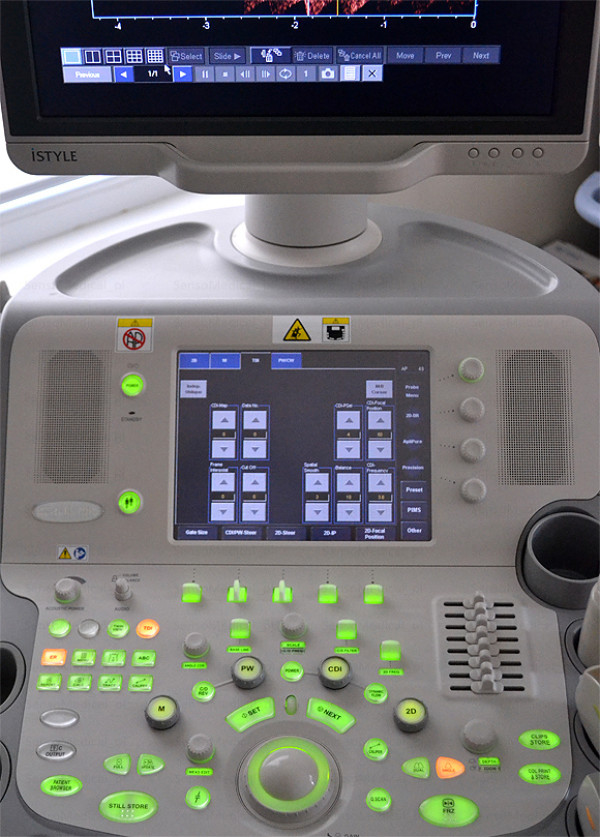 Używany ultrasonograf klasy PREMIUM Toshiba Aplio MX - 2011r.