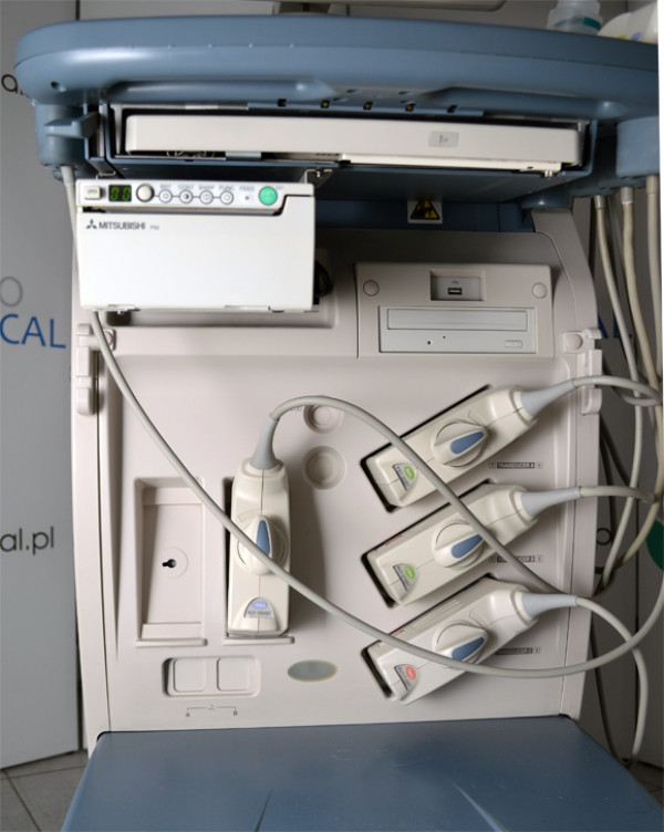 Ultrasonograf klasy PREMIUM USG Toshiba Xario XG SSA-680A CW Doppler UKG