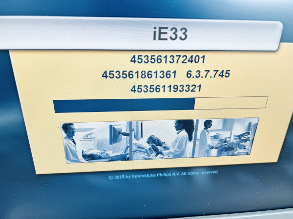 Echokardiograf UKG aparat USG Philips iE33 