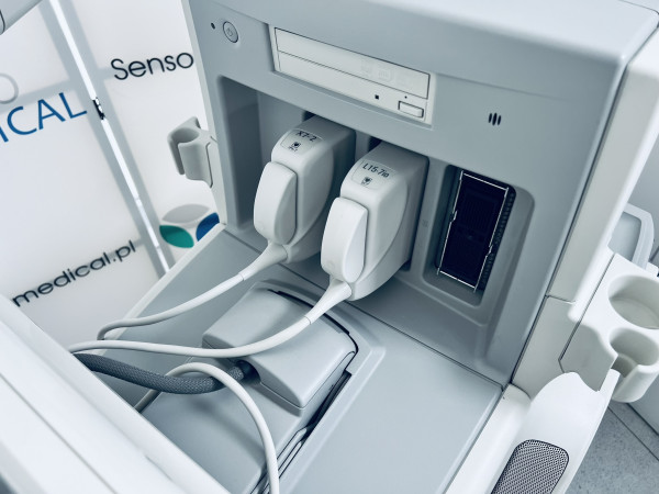 Echokardiograf UKG aparat USG Philips iE33 