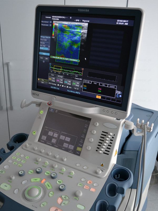 Używany ultrasonograf Toshiba Aplio XG SSA-790A z elastografią